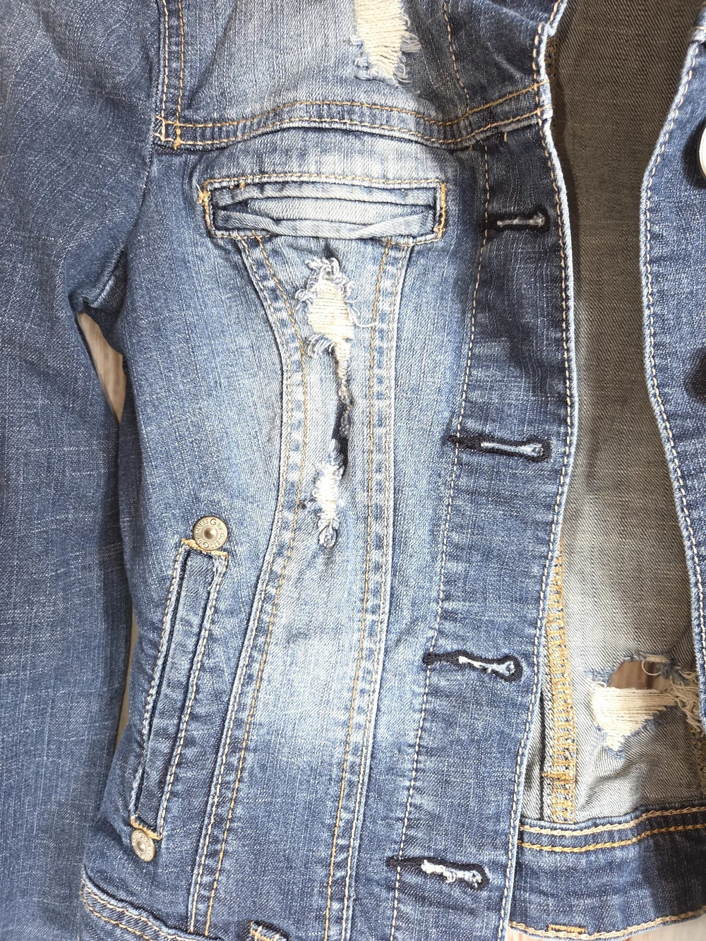 G by GUESS Women's Distressed Cropped Denim Jacket Dark Wash Size XS Y2K Jean